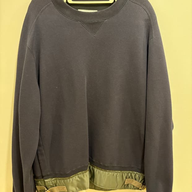Sacai 스폰지 맨투맨