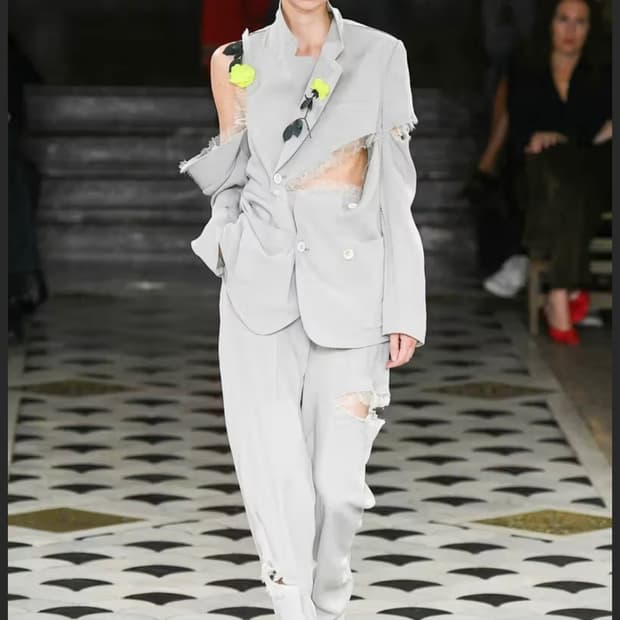 언더커버 2023 SS 컷아웃 블레이저