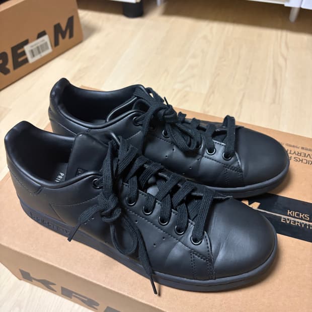 아디다스 스탠스미스 블랙 260