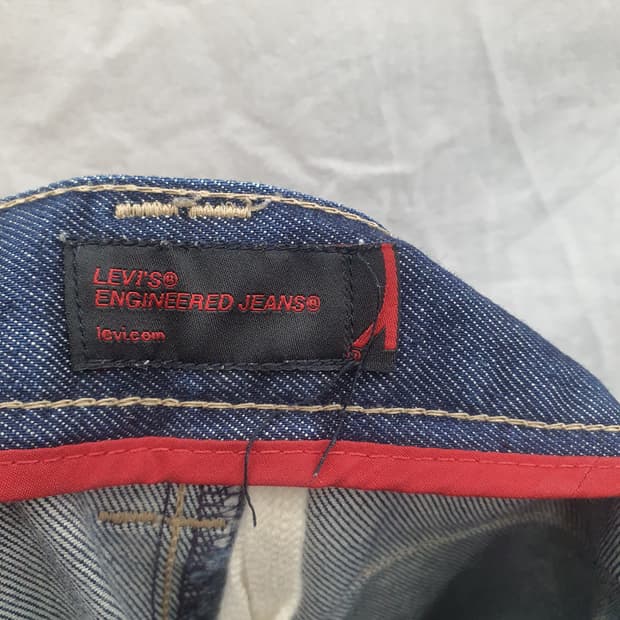 리바이스 엔지니어드 진 청바지(허리30)