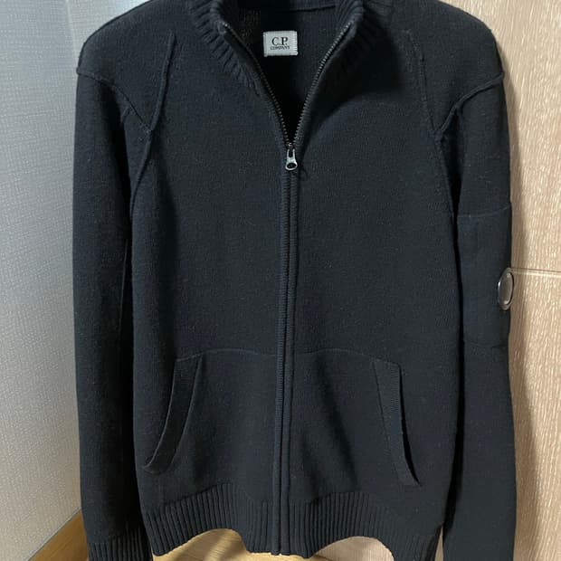 Cp컴퍼니 집업 가디건 블랙
