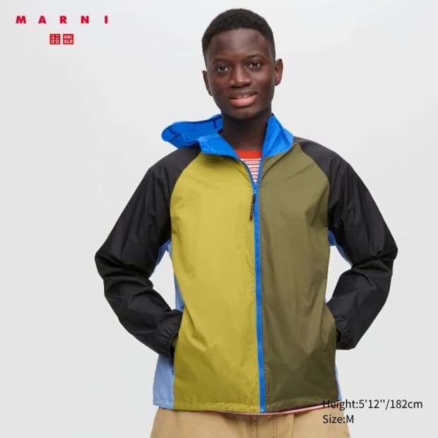 [L] 유니클로 마르니 포켓터블 바람막이