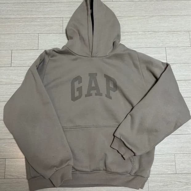 [XL] 이지 갭 엔지니어드 바이 발렌시아가 도브 슈렁큰 후드 베이지