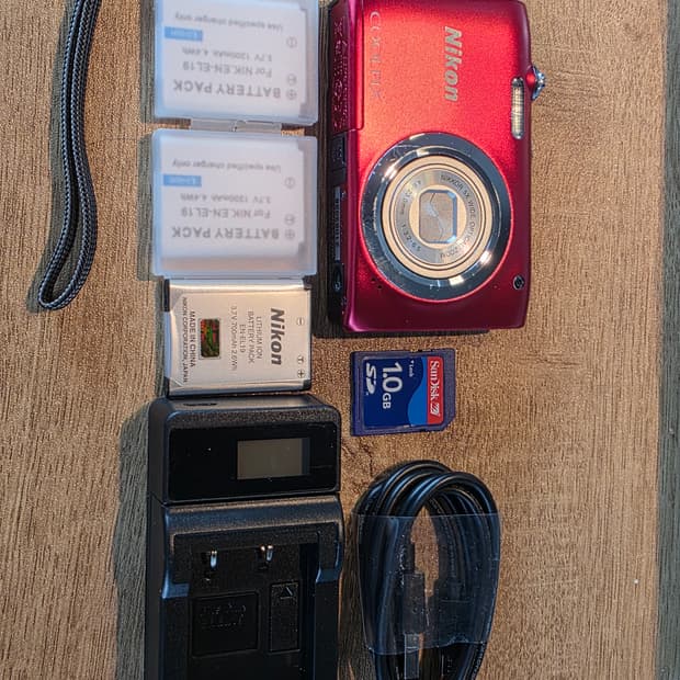 니콘 쿨픽스 A100 레드 디카(디지털 카메라) nikon coolpix