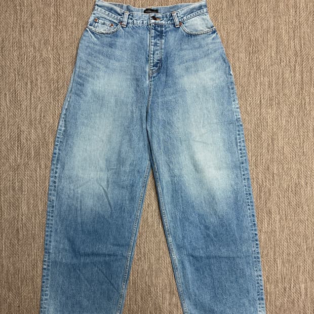 발렌시아가 논코티드 와이드 레그 배기 진 xs사이즈