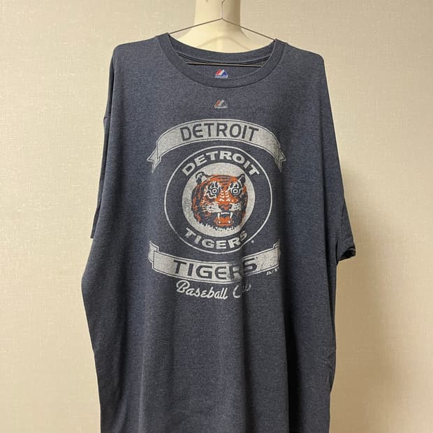 Vintage Majestic detroit tigers 티셔츠