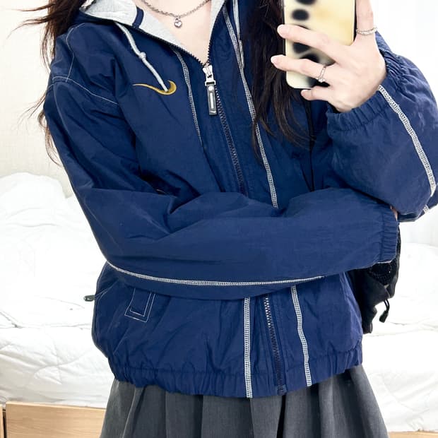 나이키 90‘s 빅스우시 스티치 나일론 자켓