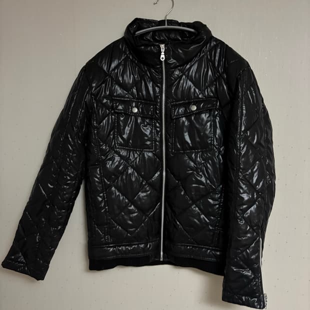 빈티지 유광 패딩