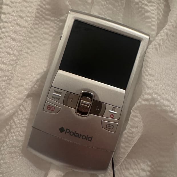 폴라로이드 polaroid dvf-720