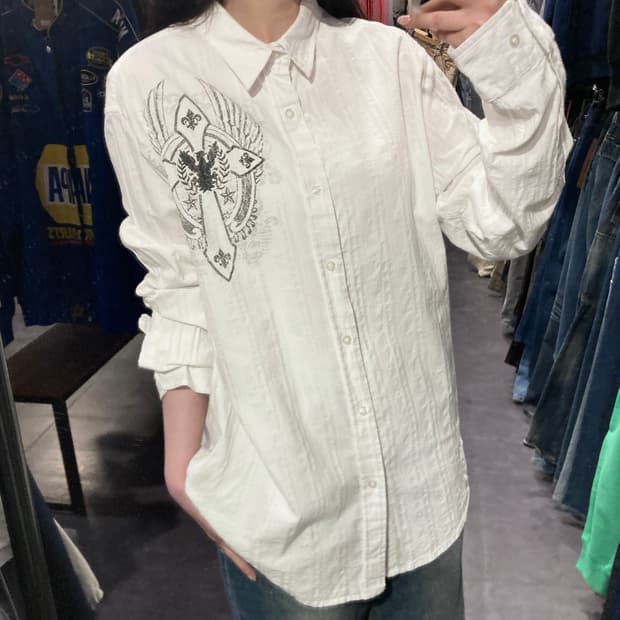 [IM] vtg 화이트 그래픽 셔츠