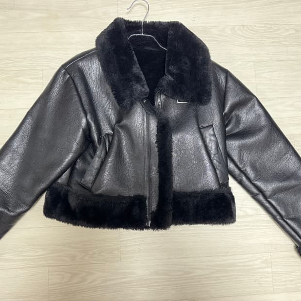 보헤미안서울 무스탕(black)