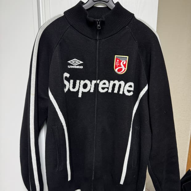 슈프림x엄브로 니트집업
