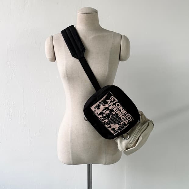 라프시몬스 이스트팩 크로스백 