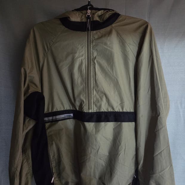 만원 급처! 골드윈 테크웨어 바람막이 카키 고프코어 빈티지 윈드브레이커