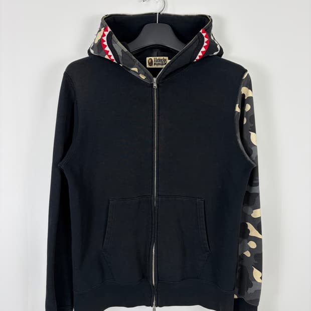 a79) 베이프 샤크 카모 후드집업