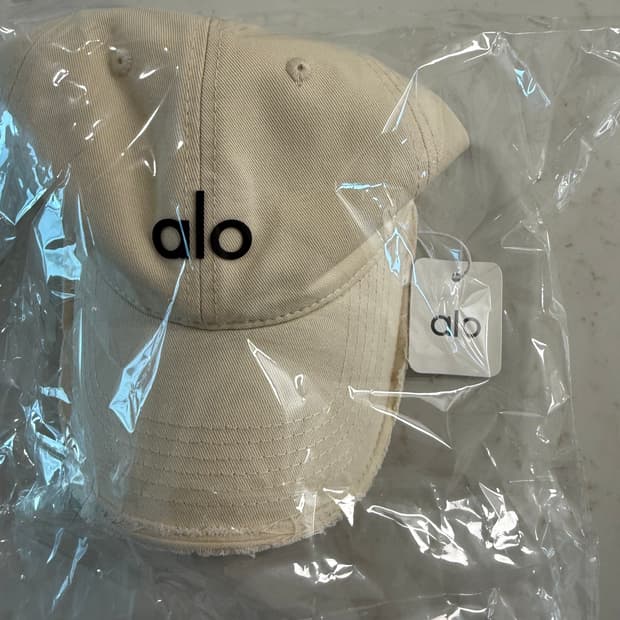 ALO 알로 볼캡 (새상품)