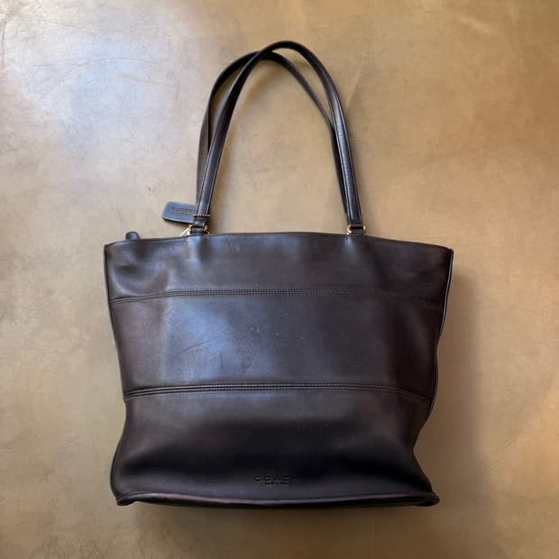 올드 코치 카우 풀그레인 토트백