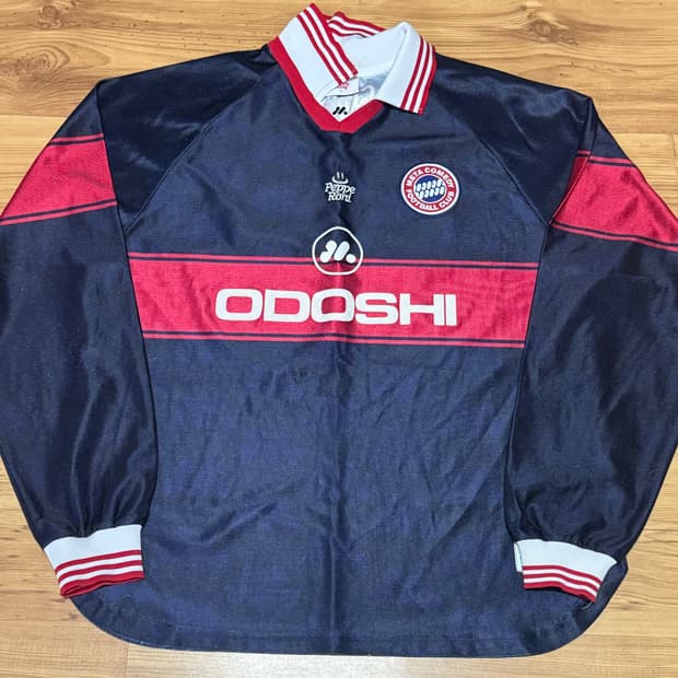 메타코미디클럽 ODOSHI 긴팔 티셔츠 네이비/레드 L