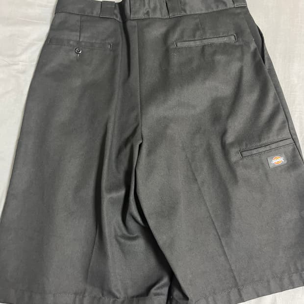 디키즈 루즈 버뮤다 팬츠