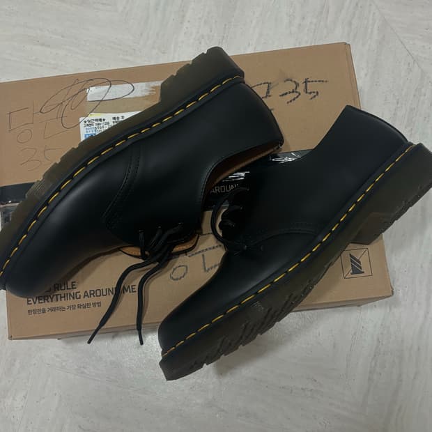 닥터마틴 1461 스무스 280 실착1회