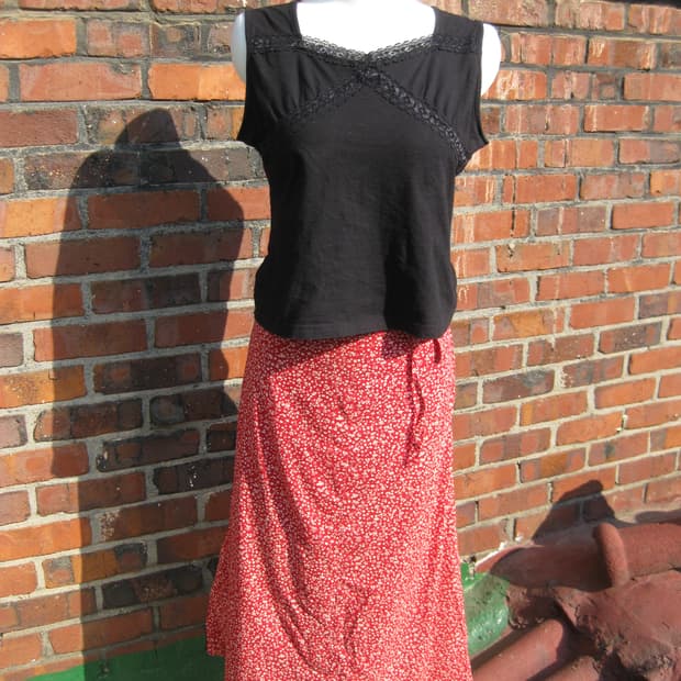 vintage 레드 잔꽃무늬 치마