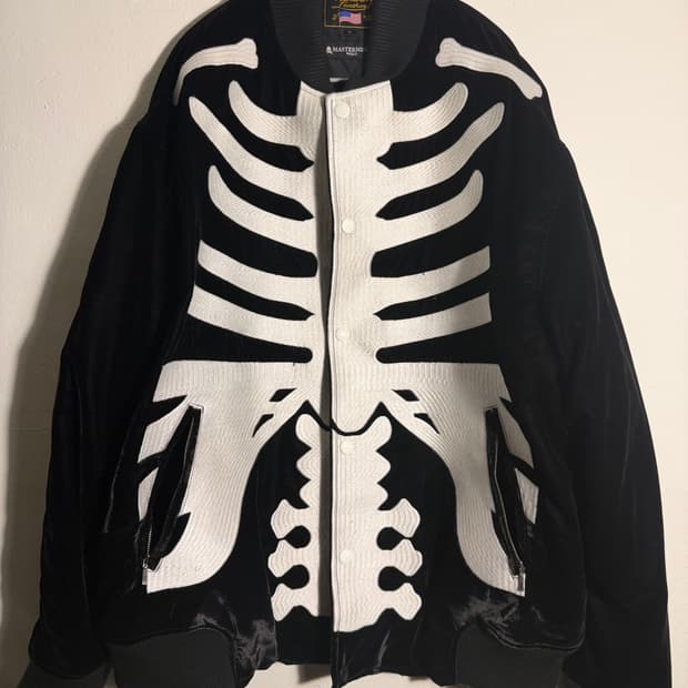 마스터마인드 월드 X 벤슨 벨벳 봄버 XL