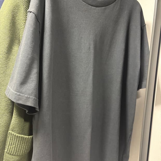 루이비통 스테이플 에디션 새상품급 반팔티셔츠 백화점판