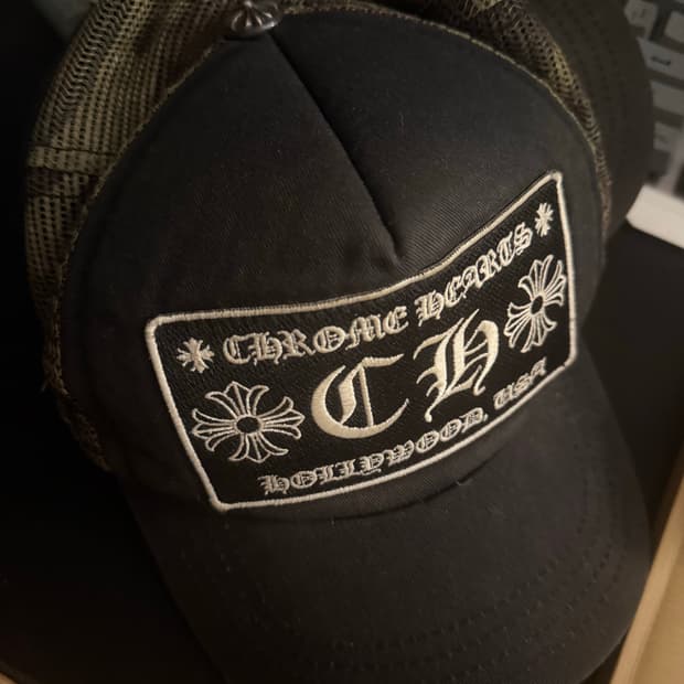 크롬하츠 트러커 모자 블랙 카모