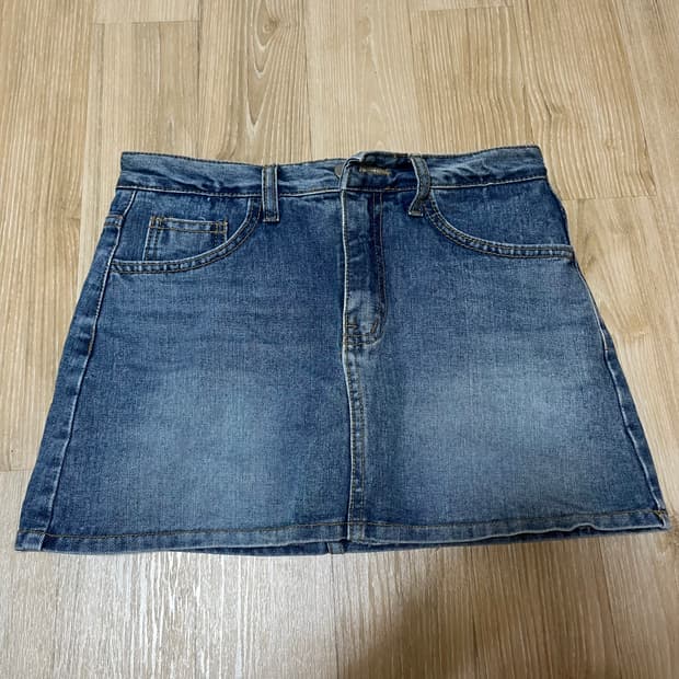 Lowrise denim skirt