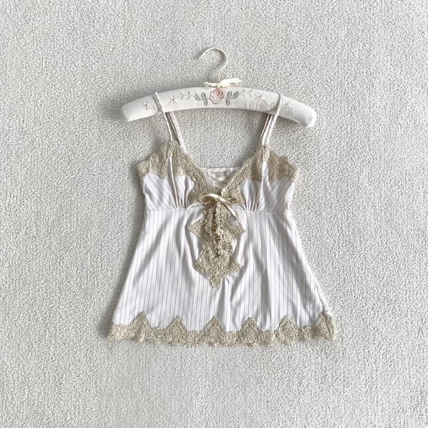 에메필 ♥ 골드 갸루 스트라이프 나시