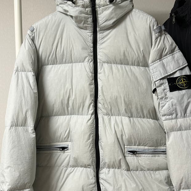 스톤아일랜드 크링클랩스 패딩 22fw L(105)