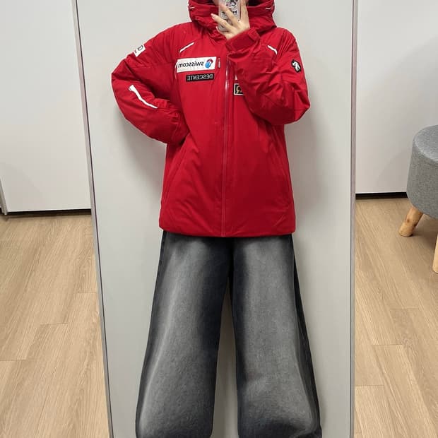 데상트 아우디 스위스 스키팀 헤비 덕다운 패딩 점퍼