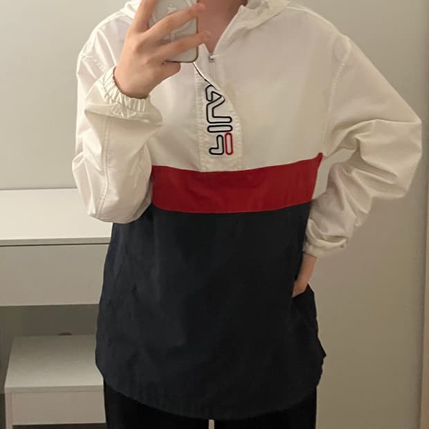 필라 휠라 반집업 바람막이