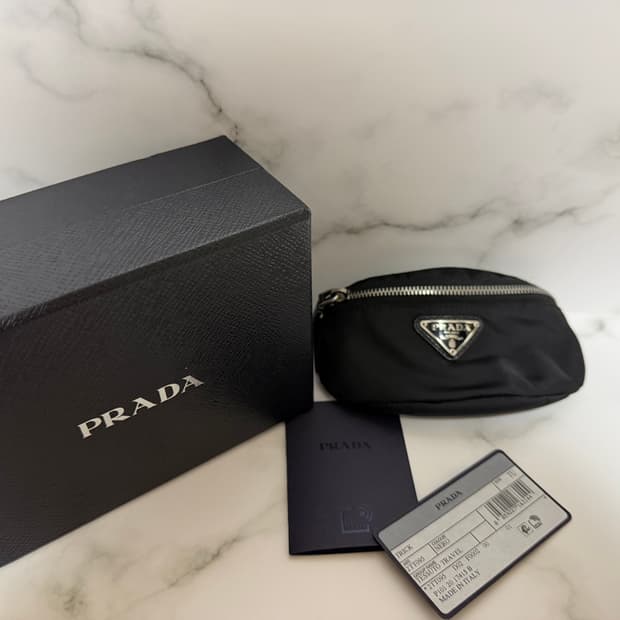 프라다 리나일론 암밴드 파우치