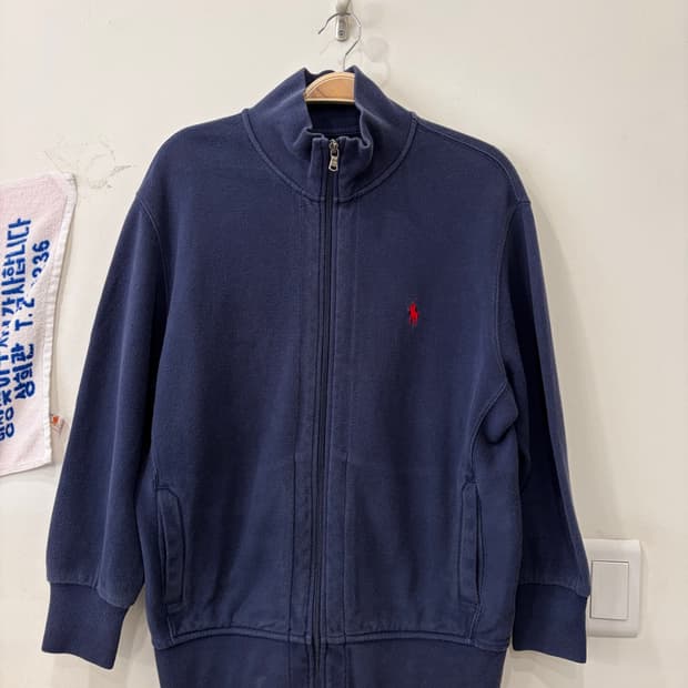 304. 폴로 니트집업