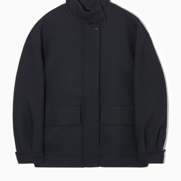 코스(COS) 오버사이즈 퍼넬 넥 울 보머 재킷 L