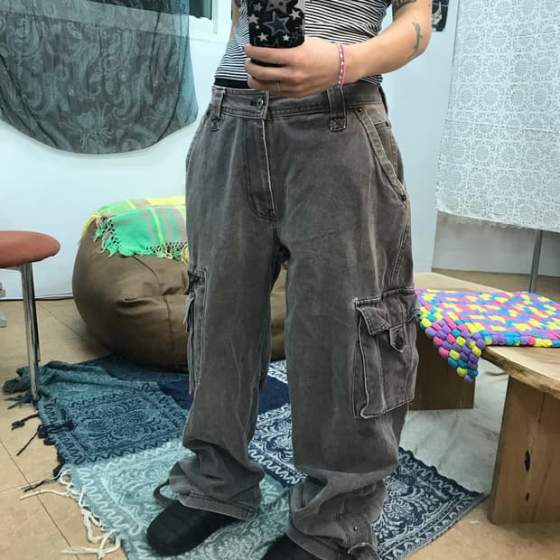 Chev gnon 피그먼트 카고팬츠 