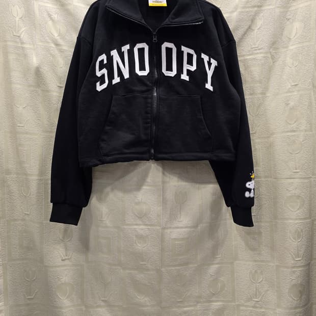 거의새거) 피너츠 스누피 블랙 크롭 집업 자켓 85 (55~66)
