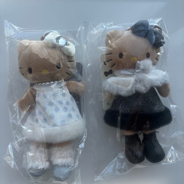 태닝키티 롱다리 스타일업 마스코트 키링 2종