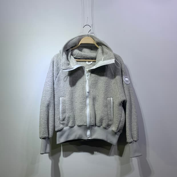 캐나다 구스 후드집업 판매합니다