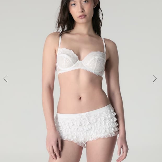 Glowny contour lace bra (WHITE/S) 새상품