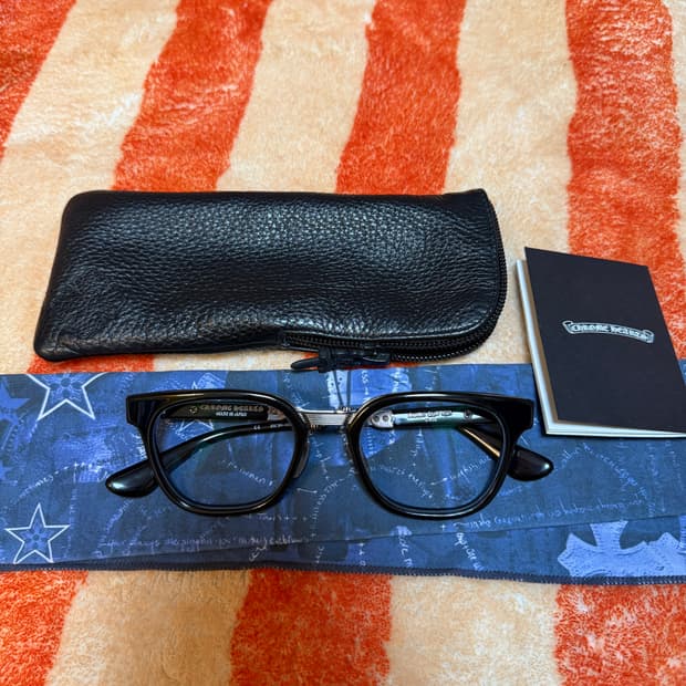 크롬하츠 덕버터 블랙 실버