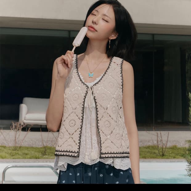 김고은 더엣지 크로셰 베스트 S 새상품 (69900원)