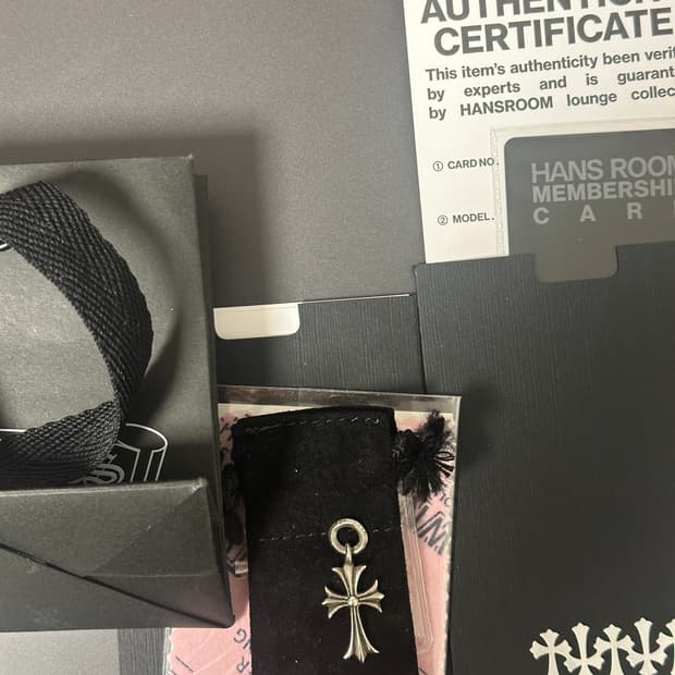 크롬하츠 타이니 크로스 참