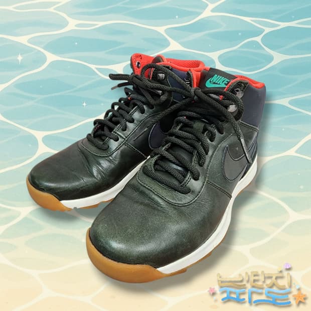 235 NIKE 나이키 ACG 아코라 리플렉티브 부츠