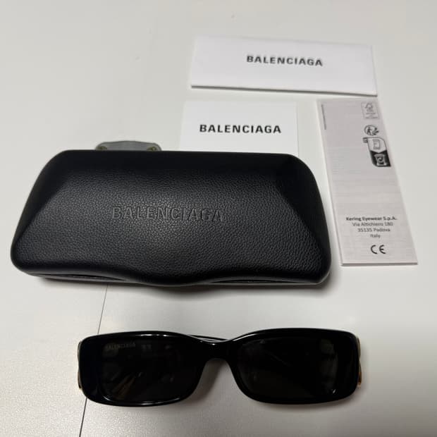 발렌시아가 다이내스티 렉탱글 선글라스 블랙