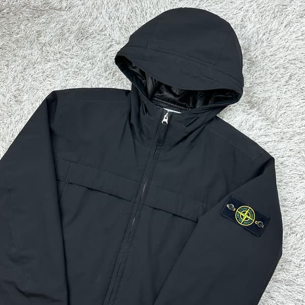 [M] 정품 스톤아일랜드 21FW 프리마로프트 소프트쉘 자켓 블랙