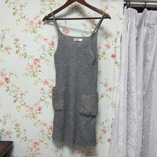 퍼포켓 슬리브리스 원피스