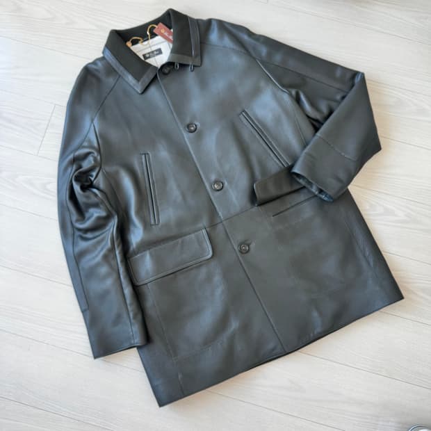 [역작,신형, 미사용] 로로피아나 극상의 이탈리안 사슴가죽 카코트 필드