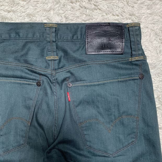 [31] 리바이스 504 레귤러 스트레이트핏 데님팬츠 00504-0281